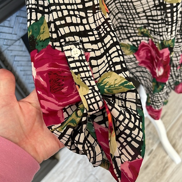 • Vincente lightweight floral patterned top, L • - Picture 5 of 9